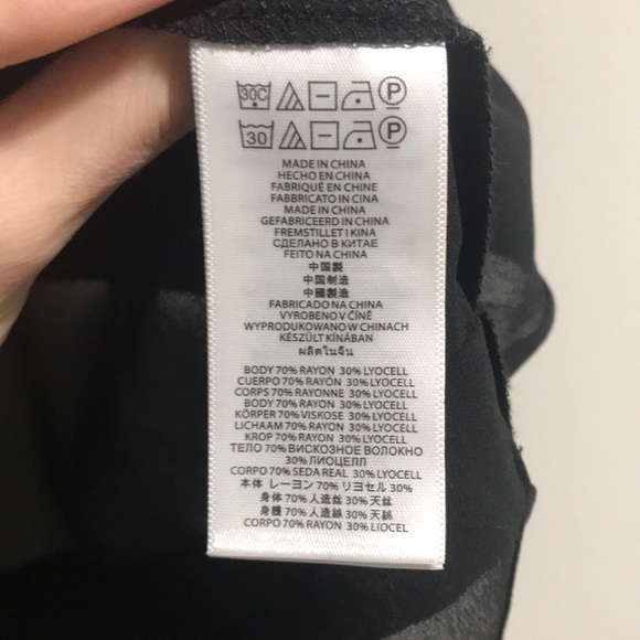 Michael Kors XS black sleeveless top - Picture 5 of 5